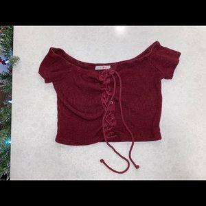 Small burgundy off the shoulder top!